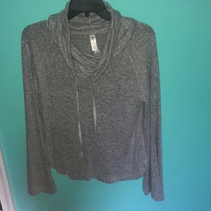 Women’s long sleeve shirt